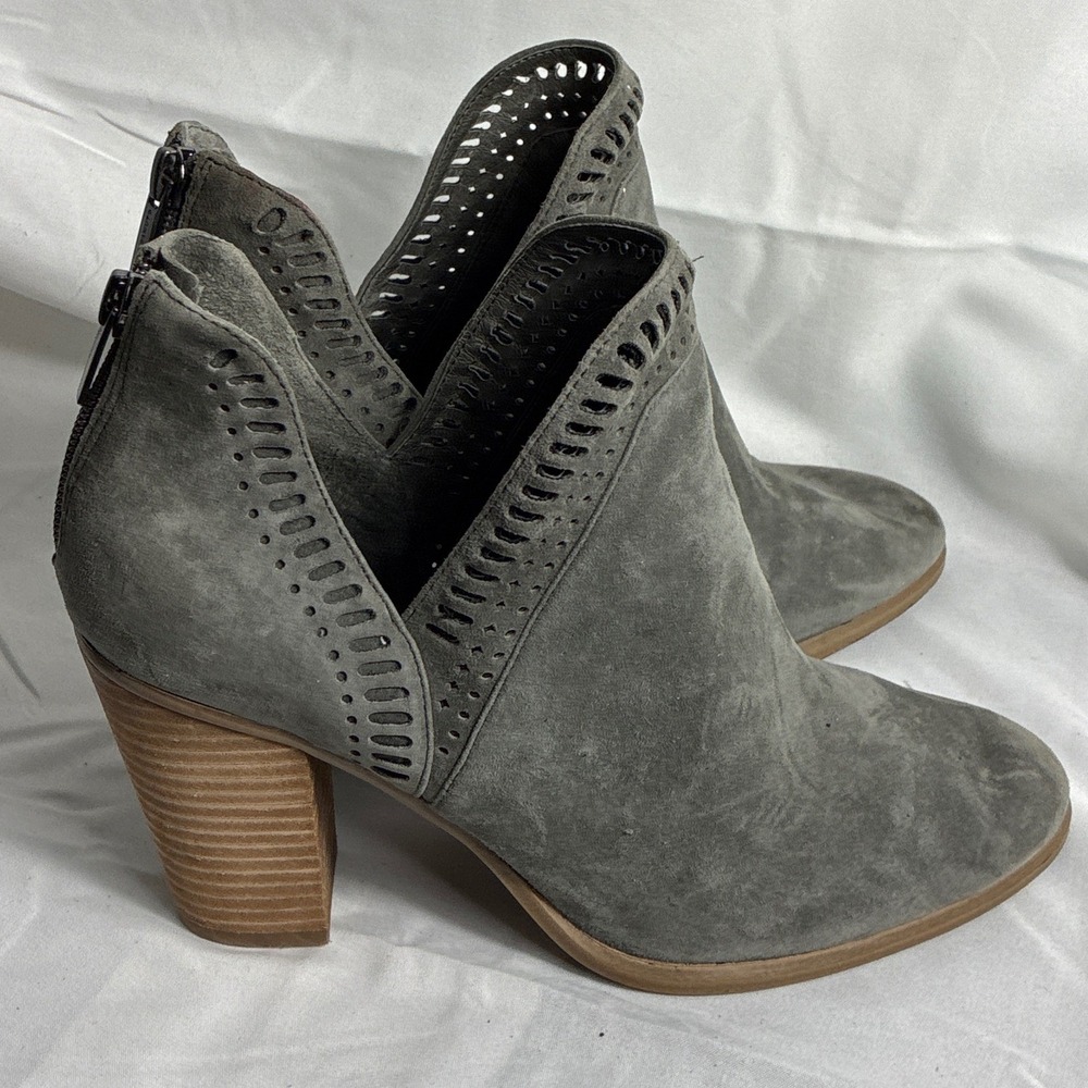 Vince Camuto Keana Gray Suede Perforated Block Heel Ankle Booties Size 9M